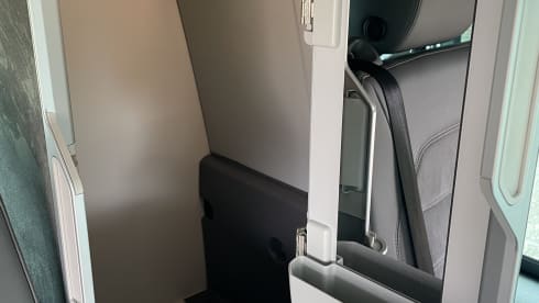 The Smiling Van – Camper Volkswagen per 4 persone, modello 2023