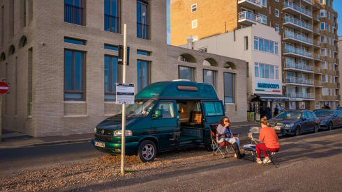 Vinny – 4 Berth Volkswagen Trident