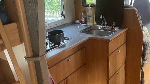 Nette ruime Adria Familie camper