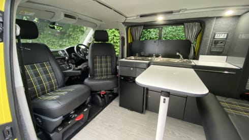 Bumblebee – Luxury 2019 Automatic vw campervan based nr Cockermouth