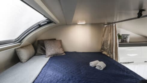 Wilderness – 6 berth Roller Team 690  Auto