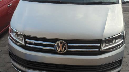 Rocky California  – 4 berth Volkswagen California Ocean bus from 2016