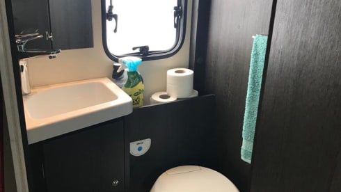Max – 'Relax in Max' - Modern, Fully Equipped, 4 Berth Motorhome. 