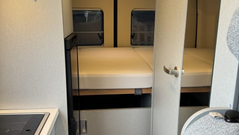 4p Hymer bus from 2024