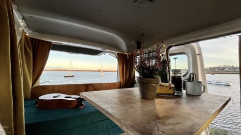 Bella – modern super cosy Left HD. - insurance included in price!