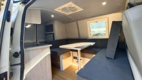 Vanity Van Fabulous T5