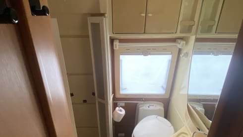 Annamaria  – Camper Laika con climatizzatore in cellula e portamoto