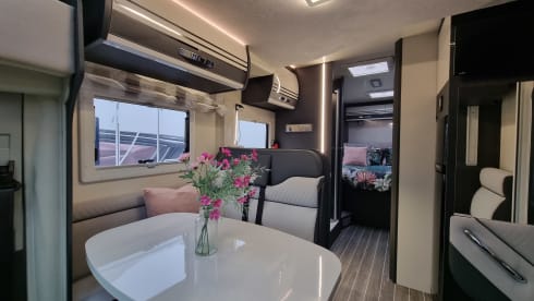 Roller Team Zefiro 4 Berth – Luxury 4 berth Motorhome 