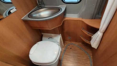 3p Pössl 2 Win luxury bus camper e bike carrier