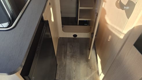 v60  – 3p Sunlight teilintegriert ab 2026