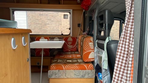 Bloemen camper – 3p Dethleffs alcove uit 1995