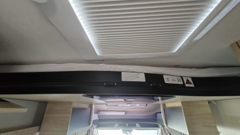 IMMBEL CAMPER – 4p Chausson semi-integrated uit 2026
