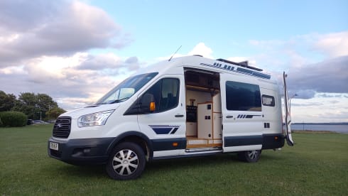 Oakie – Beautiful One Of A Kind 3 berth Campervan - ALL INSURANCE ALREADY INCLUDED