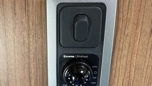 Annie T – 6 berth Autotrail alcove from 2018