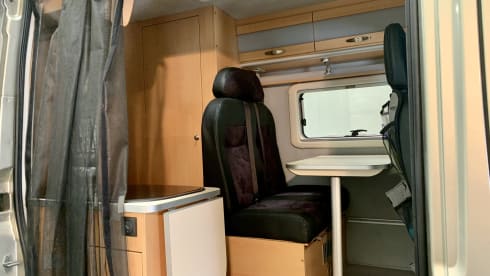 Mario – Perfect Fiat Bavaria Camp camper van for rent -automatic