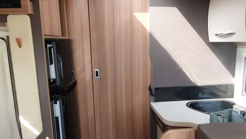 Ford Chausson EB 718