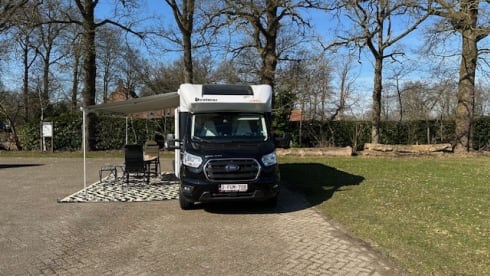 4p Benimar semi-integrated uit 2024