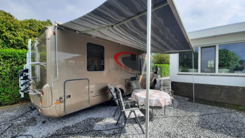 GIPA CAMPER – LUXE MOBILHOME INTEGRAAL BURSTNER met WIFI binnen EUROPA
