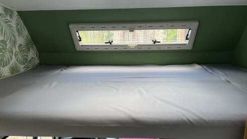 de Hut  – 5p Ford alcove from 1999