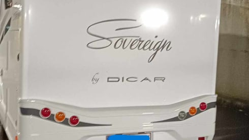 Our cozy home on wheels – 4p McLouis Sovereign semi-integrated from 2022
