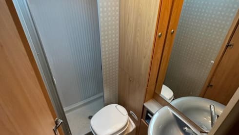 Bürstner Delfin 690, 2 person semi-integrated from 2005