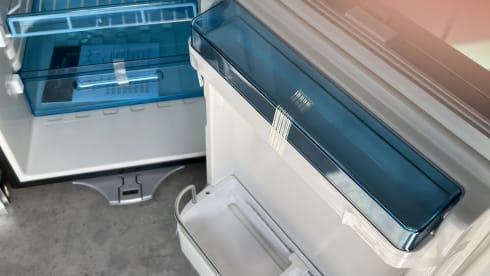 Pixie – 4 berth Volkswagen campervan from 2016