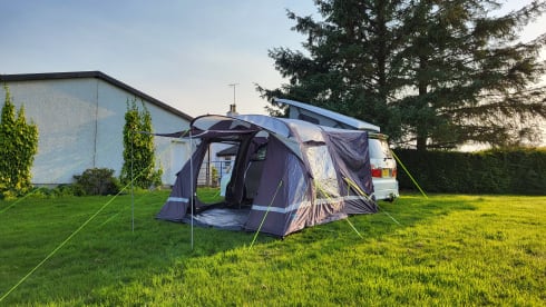 Toyota Alphard Automatic Bi-Fuel (Petrol / LPG)  