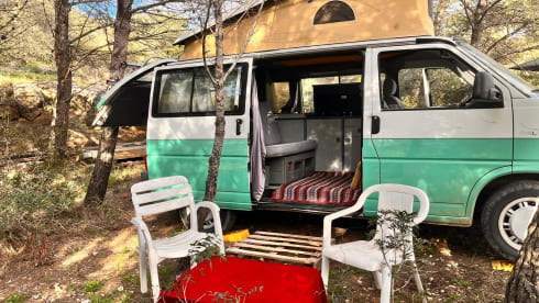 hippy bus β 4p Volkswagen campervan uit 1992