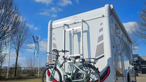 Carado T338 (splinternieuw!!) – Luxurious and fully equipped camper with length beds. Ultimate Freedom! 