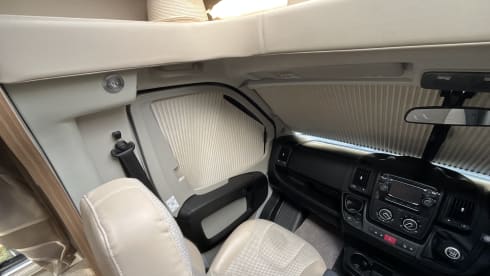 Bailey – Bailey semi-integrato a 6 posti letto, costruito nel 2019.