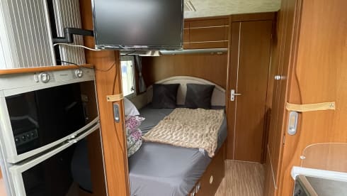 4 berth McLouis semi-integrated from 2010