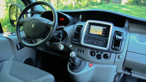 InneGer – Compact, practical and cozy 2 person camper (bus) (extra long).