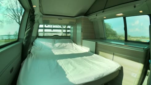 Dani – 4p Volkswagen campervan from 2012
