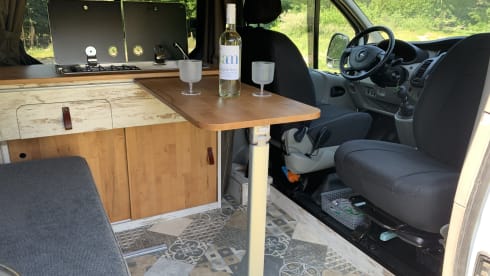 KIWI  7 – Opel Vivaro (ECO) bus camper . completely self-sufficient