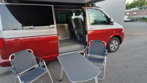 CJ – Volkswagen California 2013 with invertaris