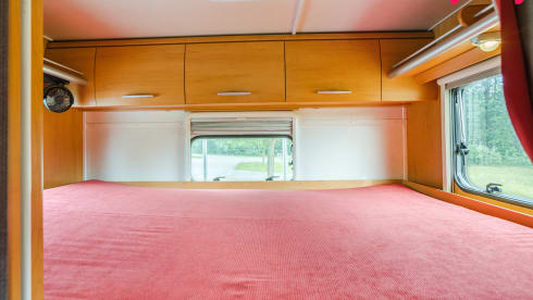 Alcôve Hymer 4 personnes de 2006