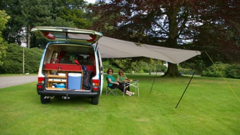Beach – Beach - Cozy and robust VW T4 campervan