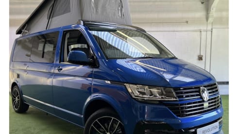 Noah – VW LWB Campervan 4 berth