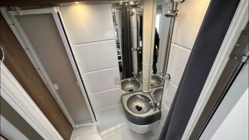 6 berth Other bus from 2015