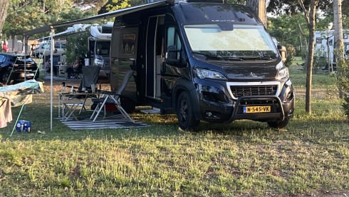 Tourne 6.4 – New Bus Camper for Rent Peugeot Boxer