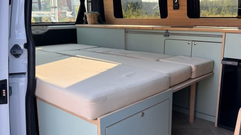4p Volkswagen bus uit 2016