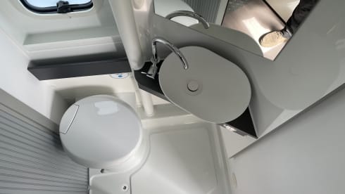 Adria Twin 640 SLB Supreme C automatic