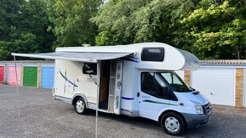 Flash – Chausson Flash 03 Motorhome - 6 birth