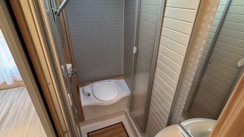 Fijne Bürstner camper voor 4 personen