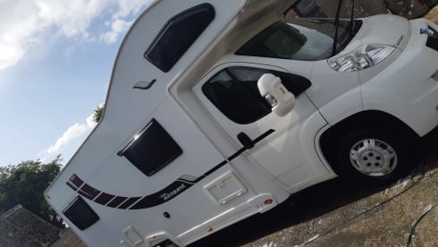 6 Berth Peugeot with Air Con