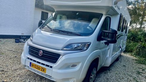 Luxury motorhome with air conditioning and separate sleeping area
