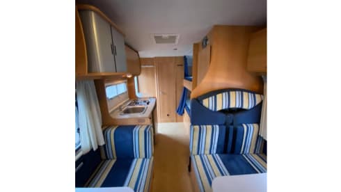 Op stap met de Baron! – Spacious 6-person family camper
