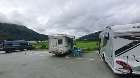 BlueRide – Complete Fiat Ducato family camper bunk stove / hot water water