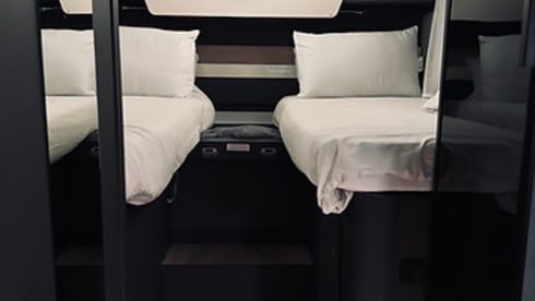 Bluff – Luxury 4 berth Laika Kosmo Motorhome / Camper - Brand New 2024 - Automatic