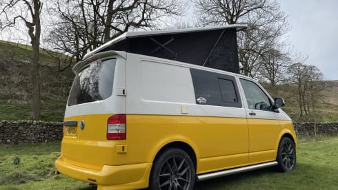 Daisy – Daisy - VW T5 Campervan